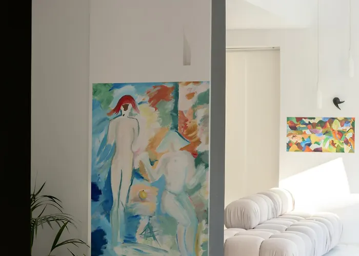 Two Vaults, Old Town Willa