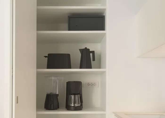 Villa Two Vaults, Old Town