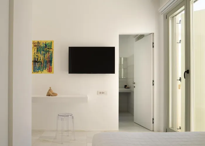 Two Vaults, Old Town Villa